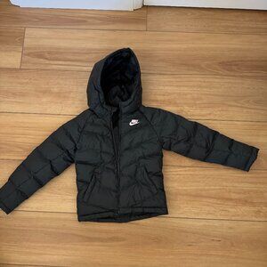 Boys Nike Black Puffer Jacket - Size Small